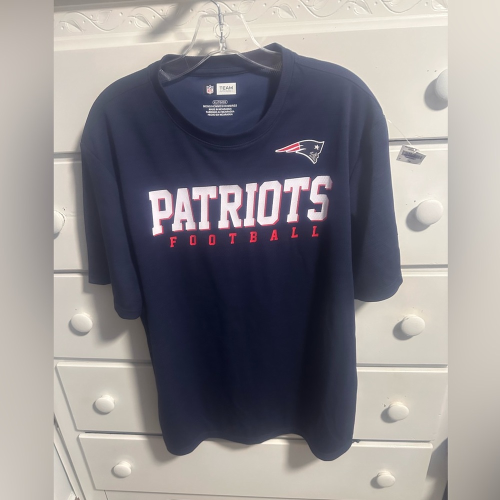 New England Patriots Shirt Adult Blue Casual NFL Football Mens Size XL NWT
